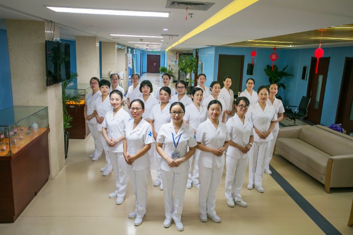 護士長集體照1.jpg 護士長集體照1.jpg